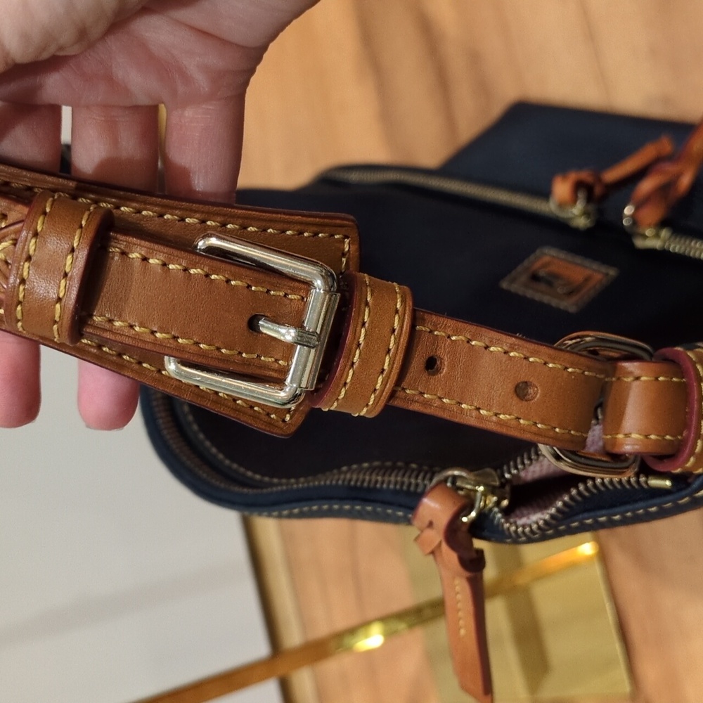 Dooney & Bourke 💙NAVY BLUE 💙 Dillen Double Pocket Shoulder Bag - Picture 3 of 15